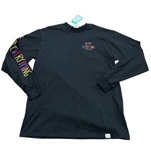 Women’s Happy Everything Holiday Gnomes Long Sleeve T-shirt NWT